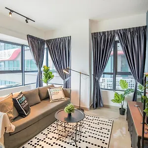 Arte By Cobnb Klcc Apartment